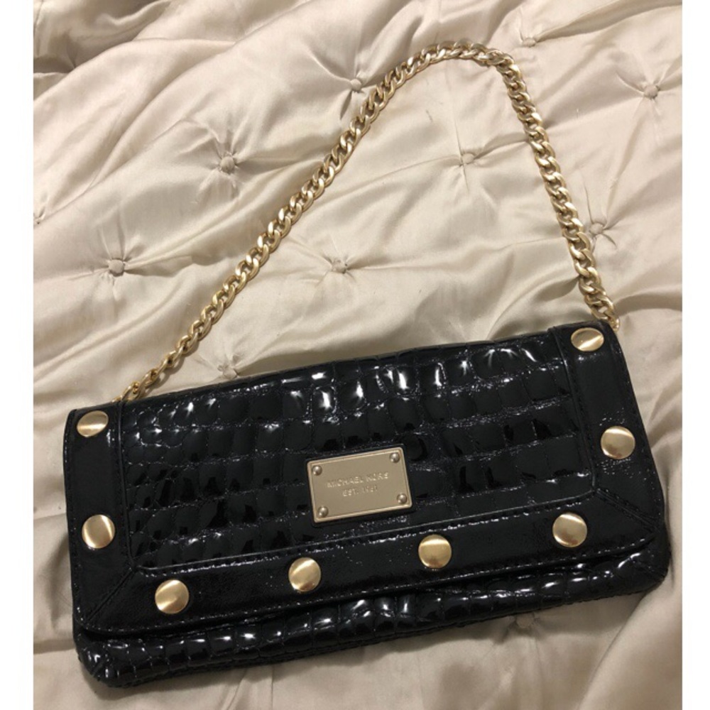 Michael Kors Black Patent & Gold clutch - Picture 8 of 8